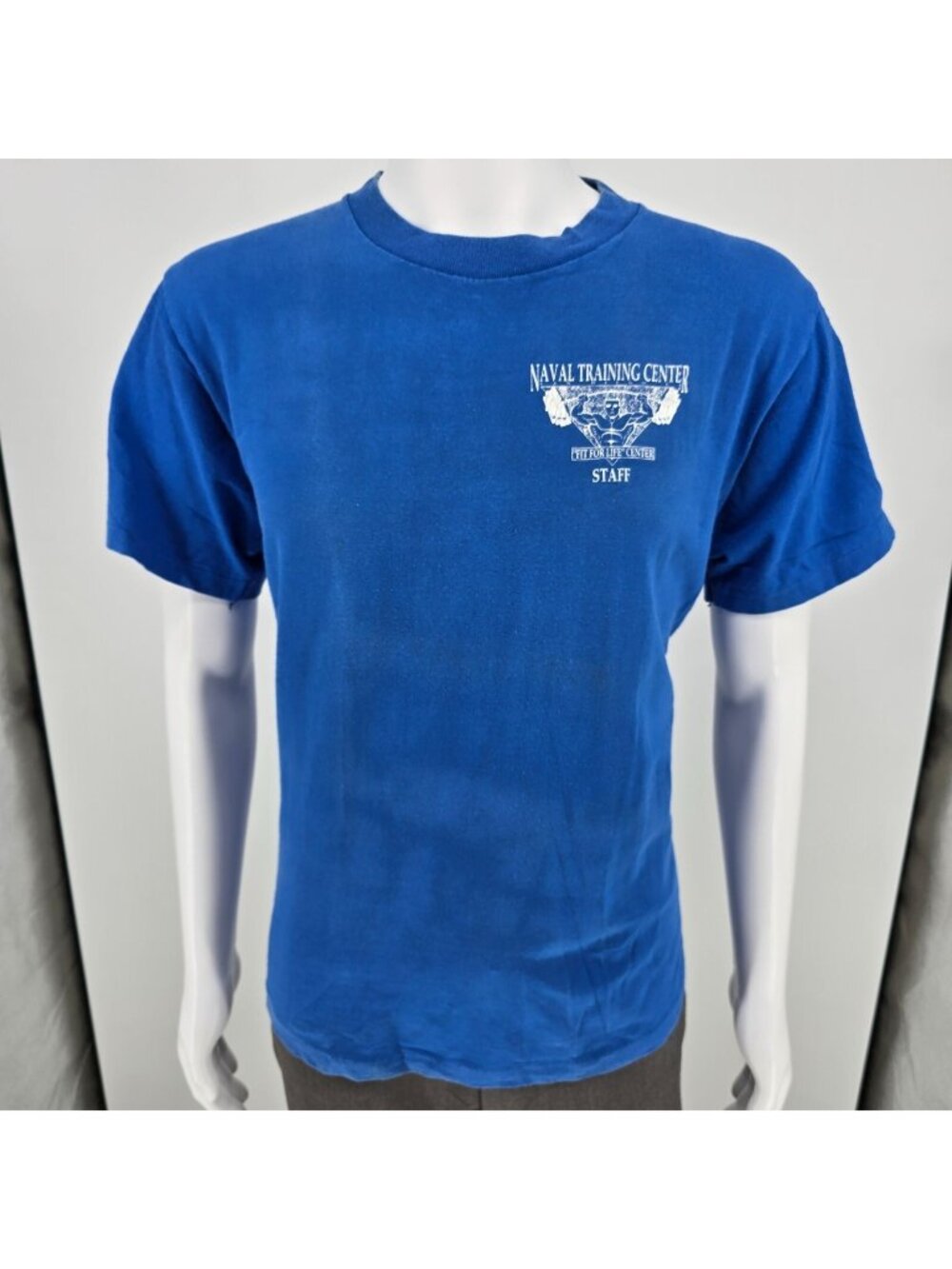 Vintage 80s/90s San Diego "Fit For Life" Naval Training Center Staff T-Shirt (M)